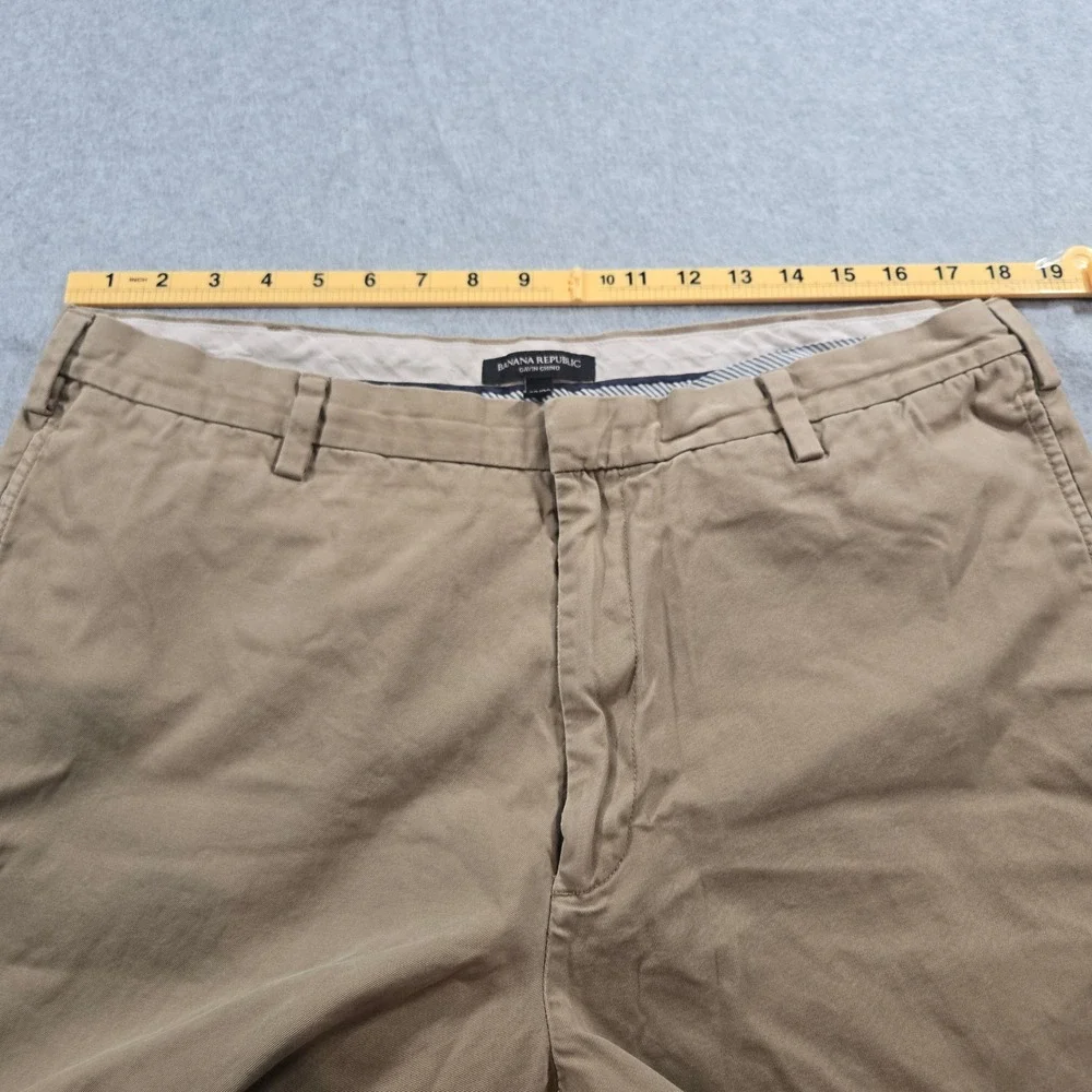 Banana Republic Gavin Chino Khaki Tan Straight Leg Pants Mens 38x32 100% Cotton